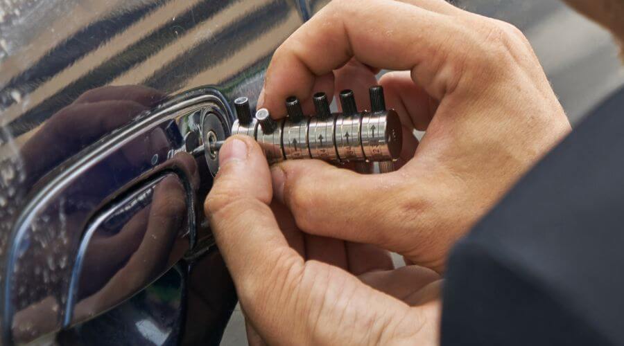 Expert tile roof repair services in Valrico, FL